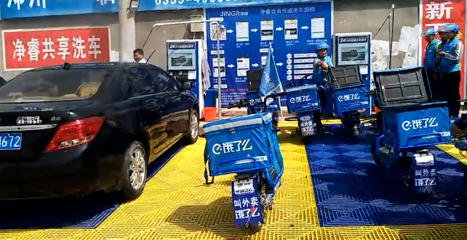 汽車暴曬溫度高,車窗留縫能散熱?自助洗車機(jī)品牌新聞